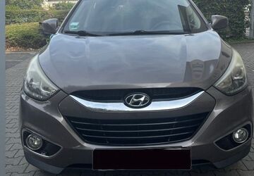 Hyundai ix35 134.000 km 10.500 &euro; Rüsselsheim 65428