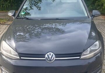 VW Golf 246.000 km 8.300 &euro; Niedernhausen 65527