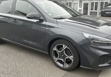 Hyundai i30 57.900 km 15.498 &euro; Wiesbaden 65207