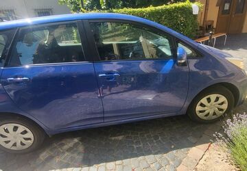 Toyota Verso-S 124.000 km 4.500 &euro; Framersheim 55234