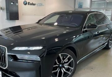 BMW i7 61.375 km 77.475 &euro; Hofheim 65719