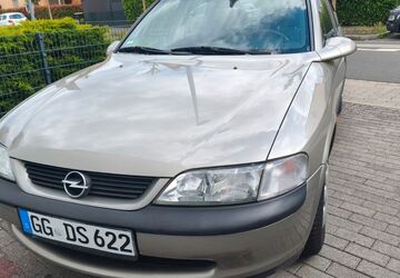 Opel Vectra 83.282 km 1.590 &euro; Rüsselsheim 65428
