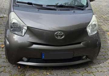 Toyota iQ 121.531 km 6.200 &euro; Wiesbaden, Landeshauptstadt 65189