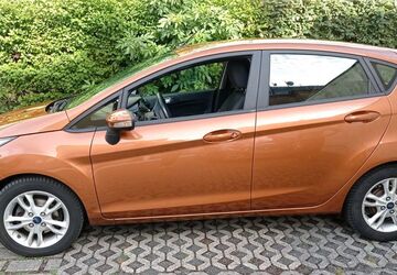 Ford Fiesta 96.000 km 8.900 &euro; Wiesbaden 65205