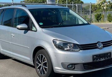 VW Touran 178.620 km 8.890 &euro; Ginsheim-Gustavsburg 65462