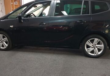 Opel Zafira Tourer 176.000 km 6.990 &euro; Rüsselsheim 65428