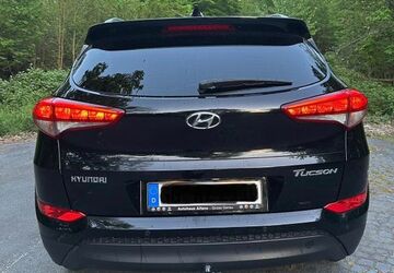 Hyundai TUCSON 127.000 km 12.999 &euro; Rüsselsheim am Main 65428