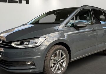 VW Touran 2.500 km 41.490 &euro; Eltville 65343