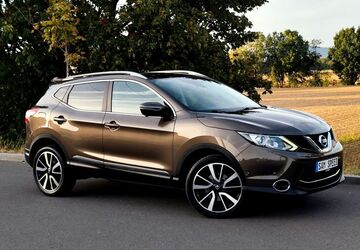 Nissan Qashqai 32.800 km 14.999 &euro; Liederbach 65835