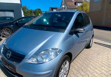 Mercedes-Benz A 180 200.273 km 2.900 &euro; Wiesbaden 65201