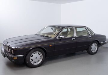 Jaguar XJ40 173.000 km 13.900 &euro; Grolsheim 55459