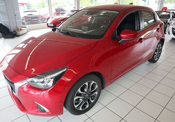 Mazda 2 42.000 km 11.900 &euro; Wiesbaden 65199