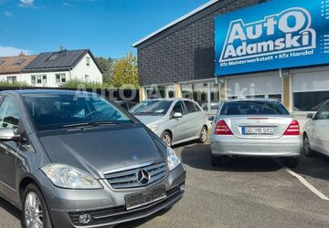 Mercedes-Benz A 180 72.000 km 8.990 &euro; Liederbach 65835