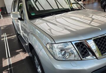 Nissan Pathfinder 188.000 km 19.500 &euro; Wiesbaden 65195
