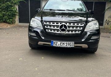 Mercedes-Benz ML 300 195.600 km 11.399 &euro; Mainz 55129