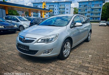 Opel Astra 136.000 km 4.800 &euro; Wiesbaden 65187