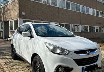 Hyundai ix35 180.000 km 6.200 &euro; Wiesbaden 65203