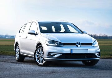 VW Golf 4.674 km 18.990 &euro; Steinbach Taunus 61449