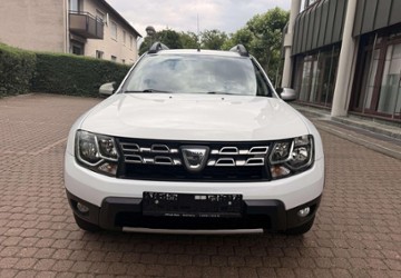 Dacia Duster 128.000 km 9.900 &euro; Groß Gerau 64521