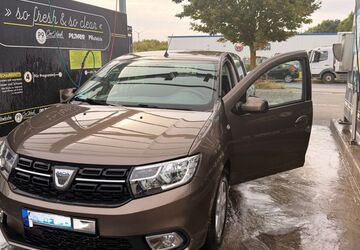 Dacia Sandero 88.000 km 6.800 &euro; Mainz 55127