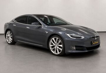 Tesla Model S 250.000 km 19.490 &euro; Flörsheim am Main 65439