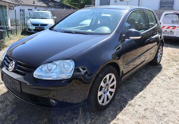 VW Golf 236.000 km 990 &euro; Wiesbaden 65199
