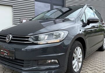 VW Touran 135.000 km 14.599 &euro; Kelkheim 65779