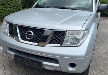 Nissan Pathfinder 194.720 km 5.599 &euro; Mainz 55120