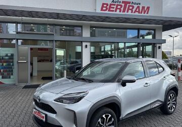 Toyota Yaris Cross 22.059 km 25.990 &euro; Walluf 65396