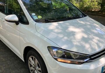 VW Touran 204.000 km 13.566 &euro; Hofheim am Taunus 65719