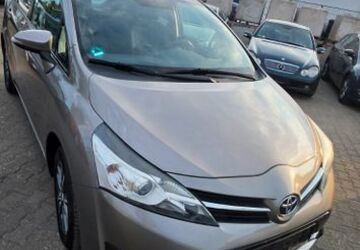 Toyota Verso 222.351 km 4.499 &euro; Ingelheim 55218