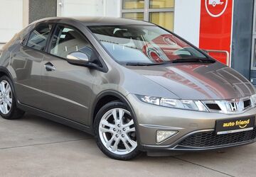 Honda Civic 124.000 km 6.990 &euro; Rüsselsheim 65428