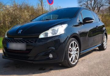 Peugeot 208 112.000 km 8.500 &euro; Kelkheim 65779