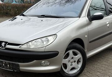 Peugeot 206 150.000 km 2.199 &euro; Rüsselsheim 65428