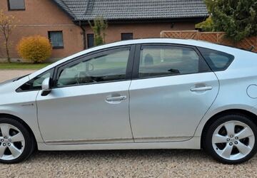 Toyota Prius 102.867 km 6.998 &euro; Mainz 55129
