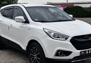 Hyundai ix35 83.000 km 12.200 &euro; kelkheim 65779