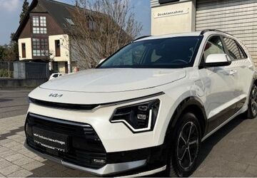 Kia Niro 52.200 km 23.400 &euro; Wiesbaden 65199