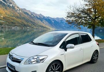Toyota Auris 140.000 km 8.950 &euro; Eltville 65343