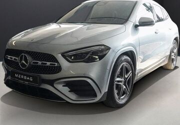 Mercedes-Benz GLA 200 9.300 km 41.790 &euro; Wiesbaden 65189