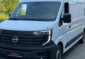 Nissan Interstar 6.851 km 33.999 &euro; Kelkheim 65779