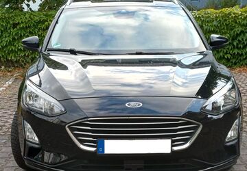 Ford Focus 59.000 km 11.450 &euro; Wiesbaden 65189