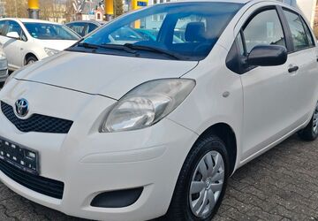 Toyota Yaris 100.000 km 4.500 &euro; Wiesbaden 65187