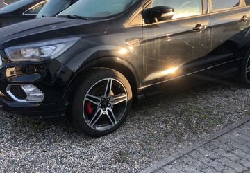 Ford Kuga 148.340 km 15.900 &euro; Raunheim 65479