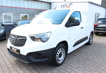 Opel Combo 141.000 km 9.490 &euro; Mainz 55129