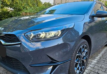 Kia ceed / Ceed 63.000 km 11.900 &euro; Wiesbaden 65187