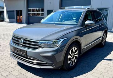 VW Tiguan 145.416 km 21.500 &euro; Albig 55234