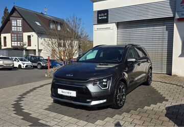 Kia Niro 5.000 km 32.800 &euro; Wiesbaden 65199