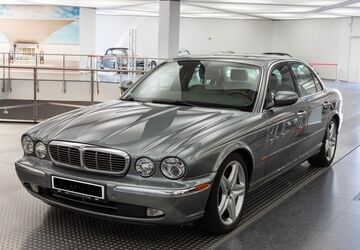 Jaguar XJ8 249.800 km 10.249 &euro; Schwabenheim an der Selz 55270