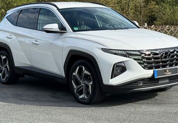 Hyundai TUCSON 32.690 km 28.987 &euro; Mörfelden-Walldorf 64546