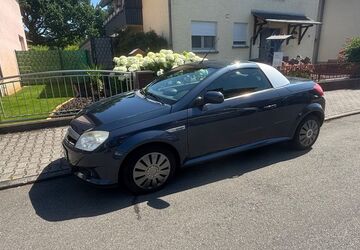 Opel Tigra 147.000 km 1.800 &euro; Rüsselsheim 65428